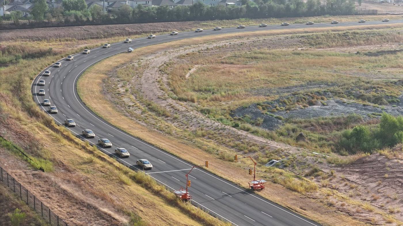 Photo via @JoeTegtmeyer / X, also shared by @RobotaxiRadar / X