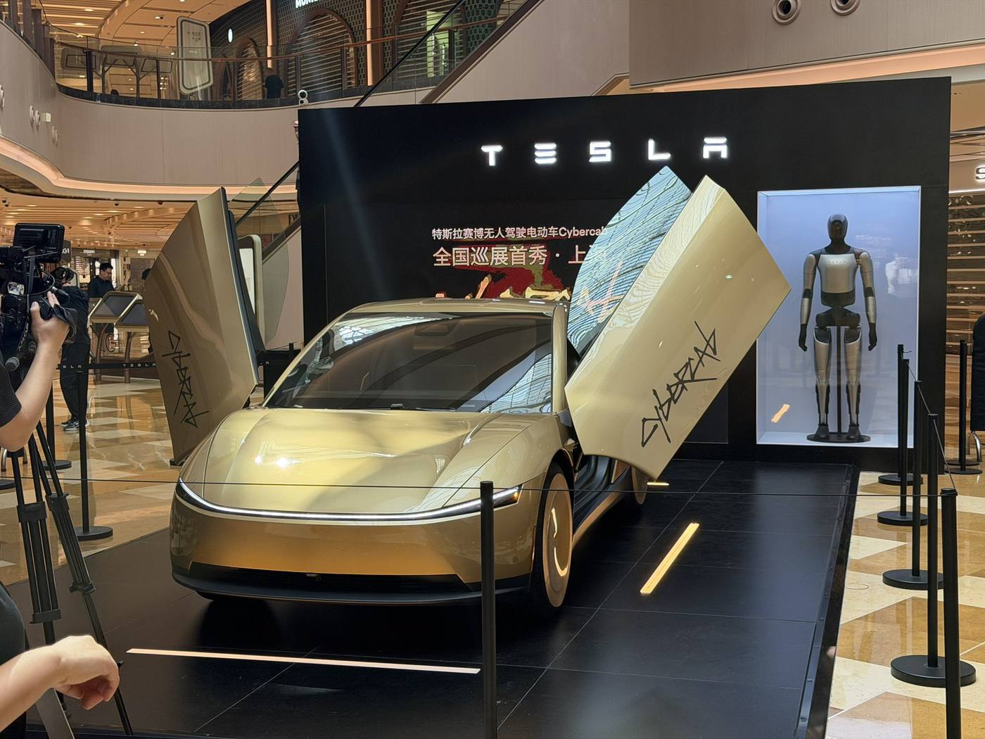 Photo via @JayinShanghai / @RobotaxiRadar / X